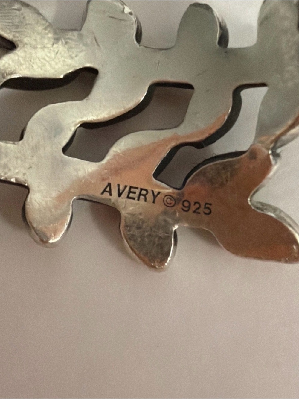 Avery Silver Leaf Motif Men’s Accessory - Silver